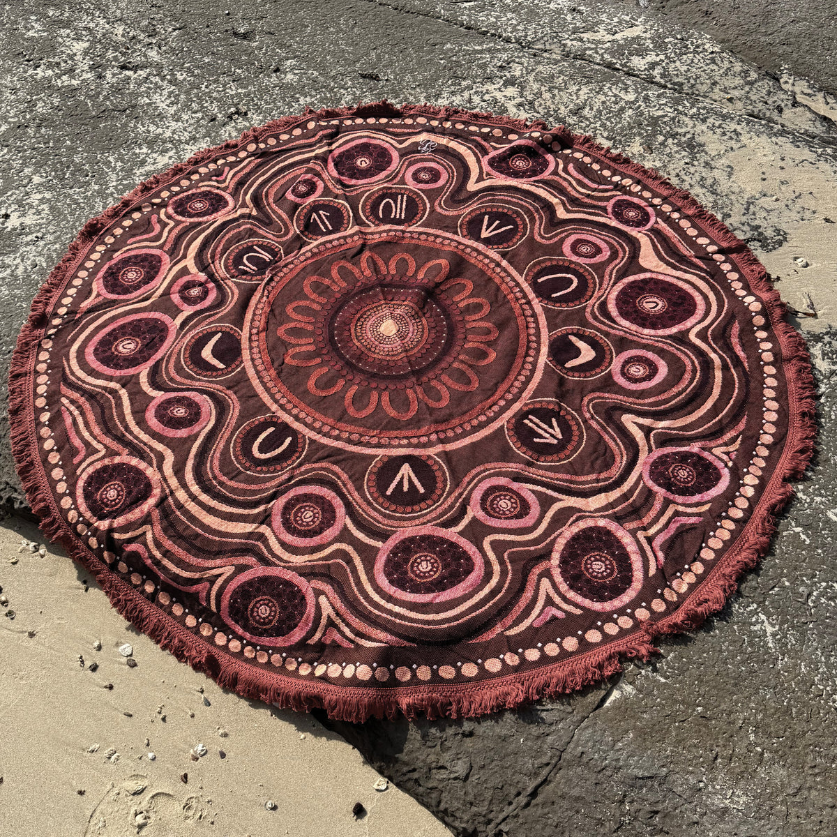 Yarning Circle Cotton Throw — close-up of design